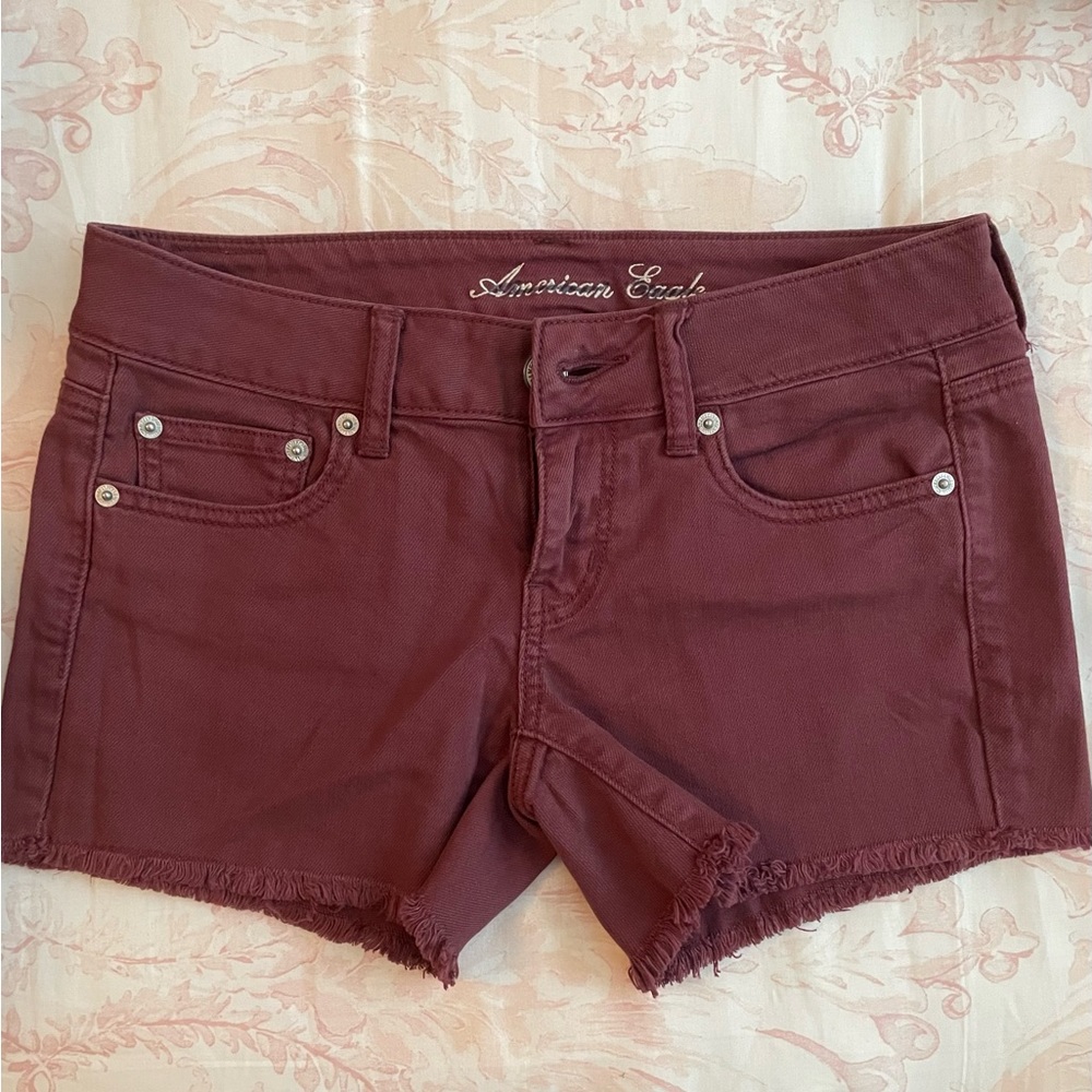 American Eagle Maroon shorts. Size 4